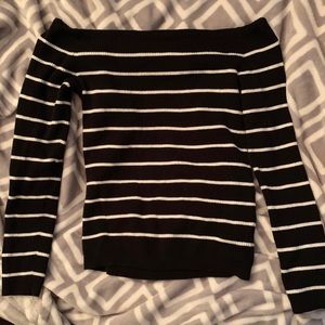 American Eagle off the shoulder shirt